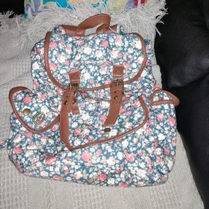 $⬇️ 🌸 Olsenboye Floral Backpack Purse 🌸